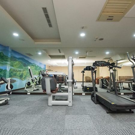 Junli Hotel Banciao Екстер'єр фото