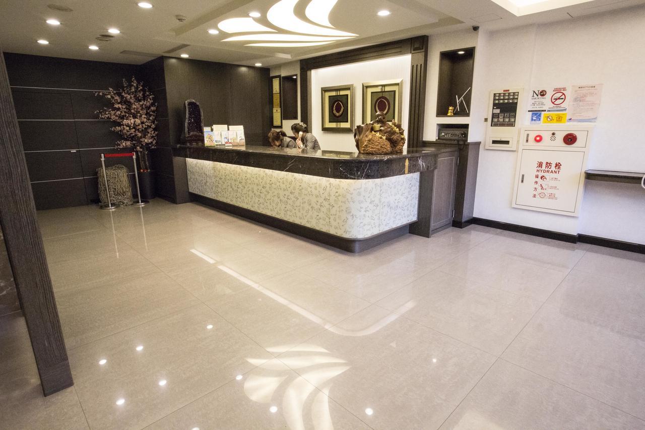Junli Hotel Banciao Екстер'єр фото