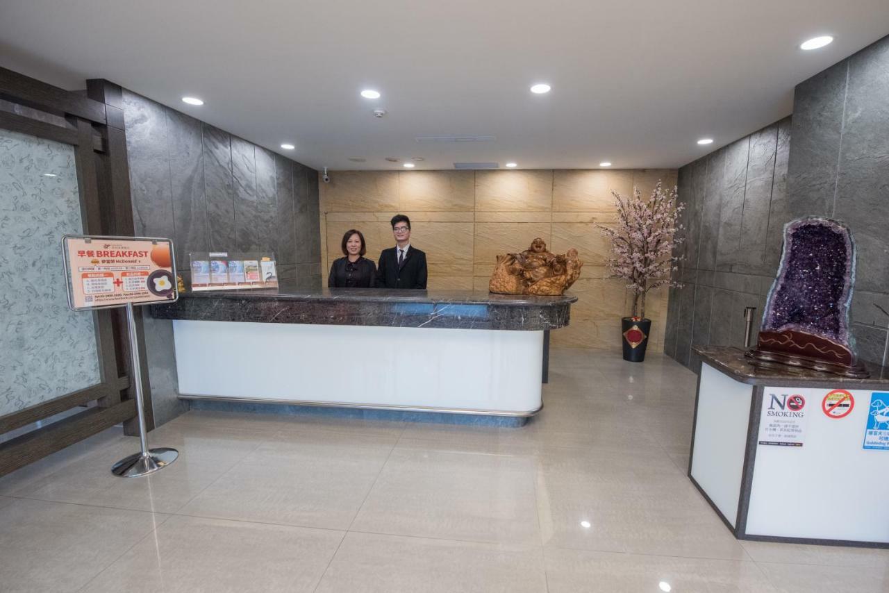 Junli Hotel Banciao Екстер'єр фото